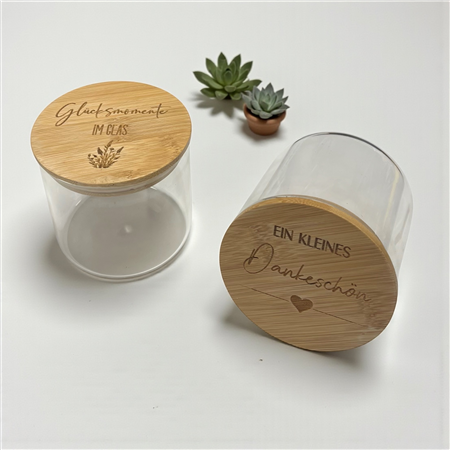 Glas mit Bambusdeckel